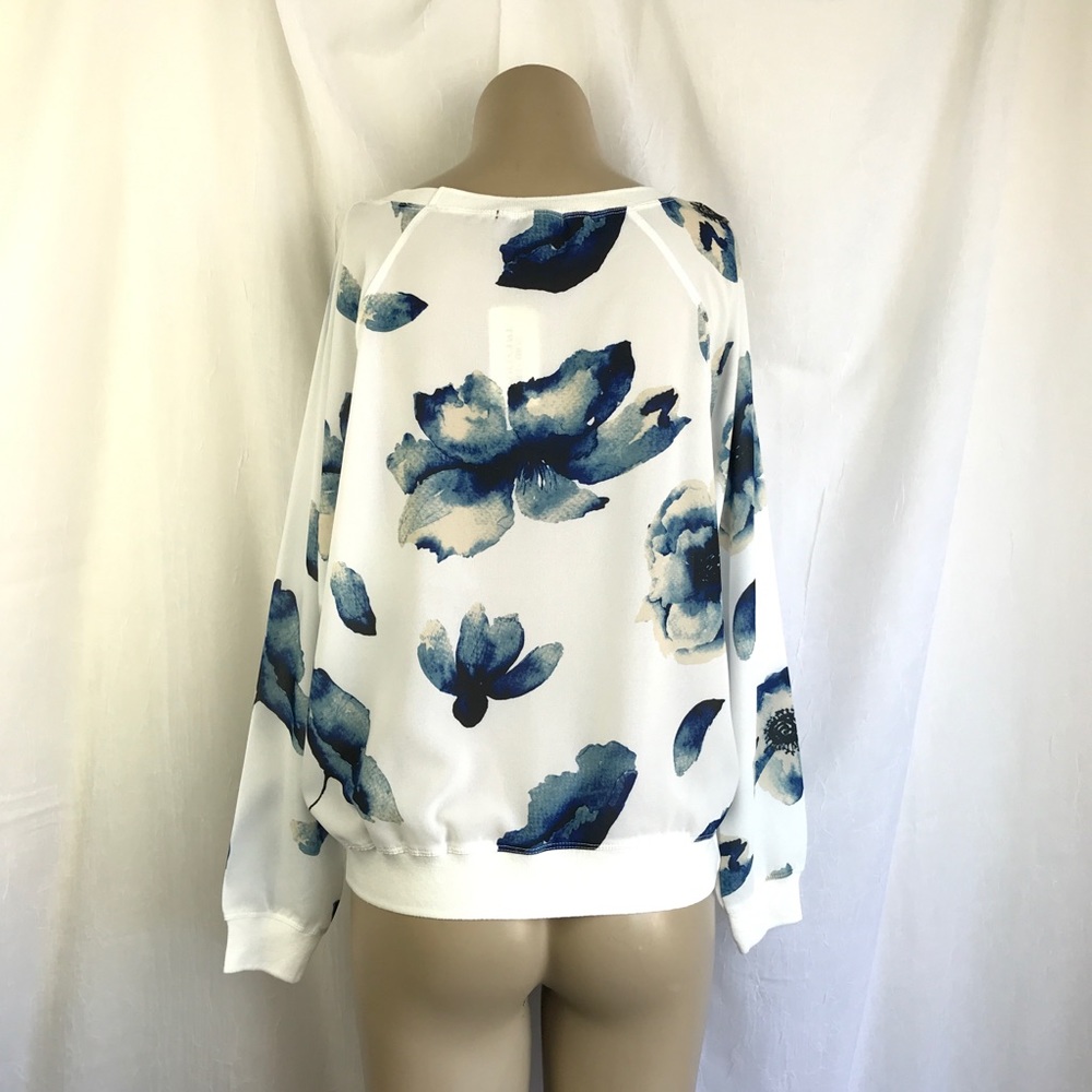 🚫SOLD🚫 NWT Sheer White Chiffon Sweatshirt Blue - Picture 11 of 16